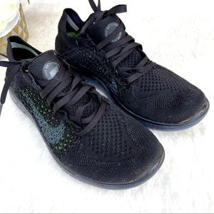 NIKE Free Flyknit Running Shoe run a little small